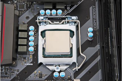 Gereinigte und blitz-blanke CPU (genauer genommen der CPU-Heatspreader)