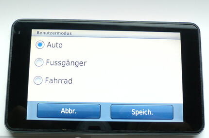 Auswahl des Funktions-Modus zwischen Auto, Fussgänger und Fahrrad